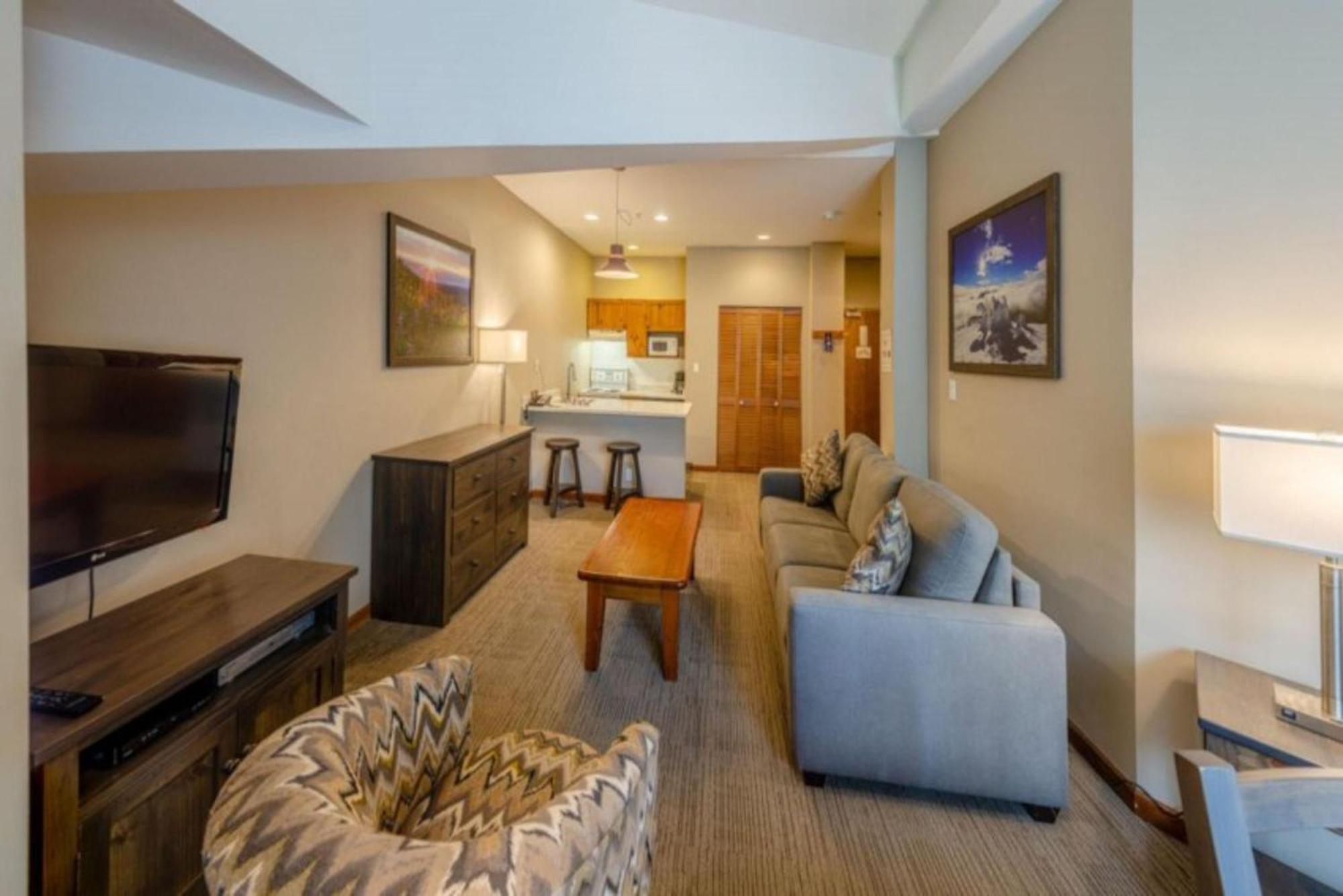 Cahilty Lodge Sun Peaks Exteriér fotografie