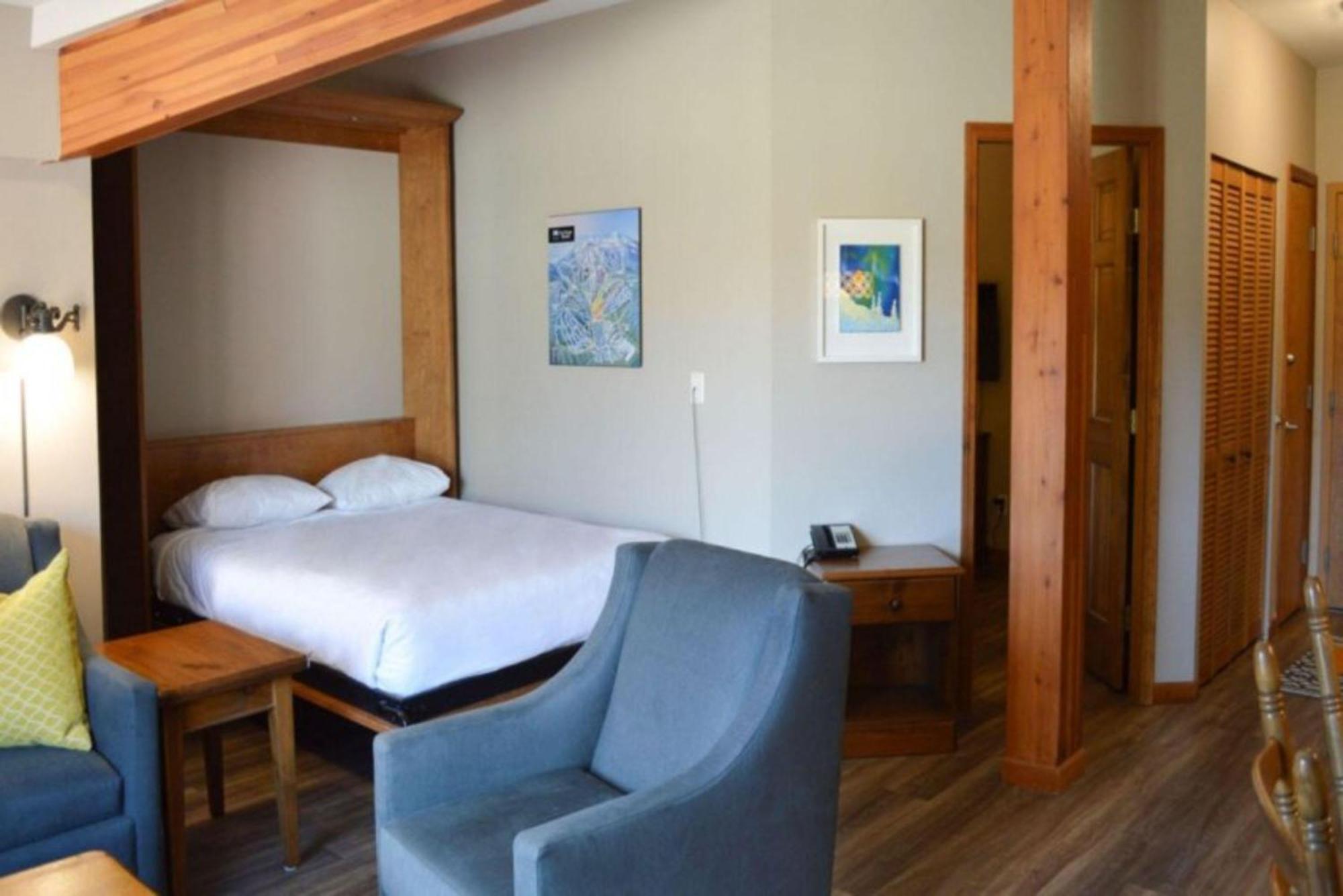 Cahilty Lodge Sun Peaks Exteriér fotografie