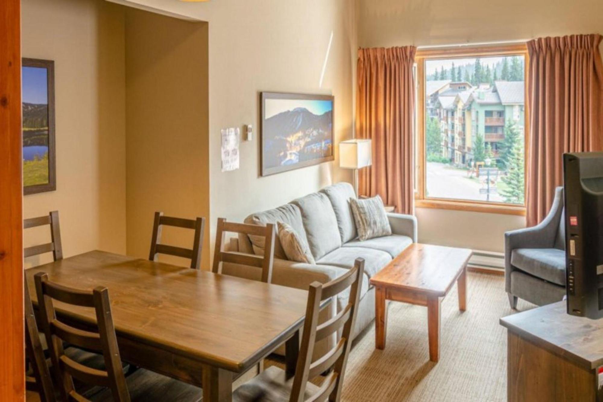 Cahilty Lodge Sun Peaks Exteriér fotografie