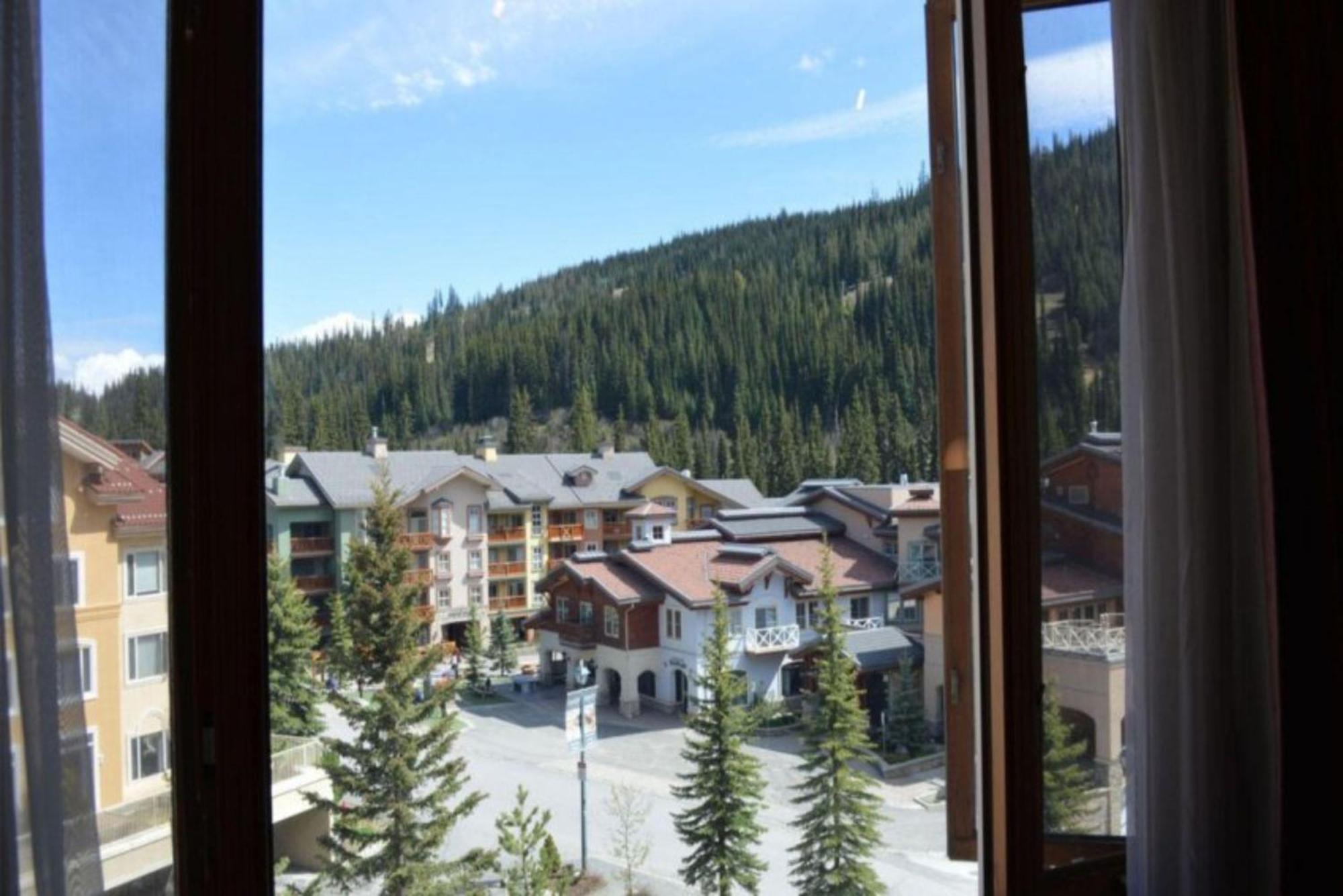 Cahilty Lodge Sun Peaks Exteriér fotografie